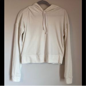 Cropped White Velvety Hoodie